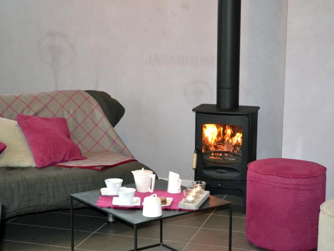 Gites & Tiny Houses Les Hauts De Toulvern Baden Room photo